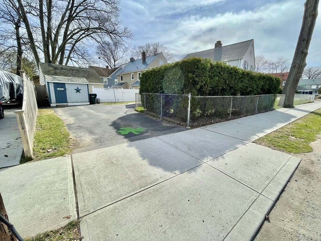 89 Wexford Street Springfield, MA 01118 - Photo 37 of 38 a view of backyard with green space