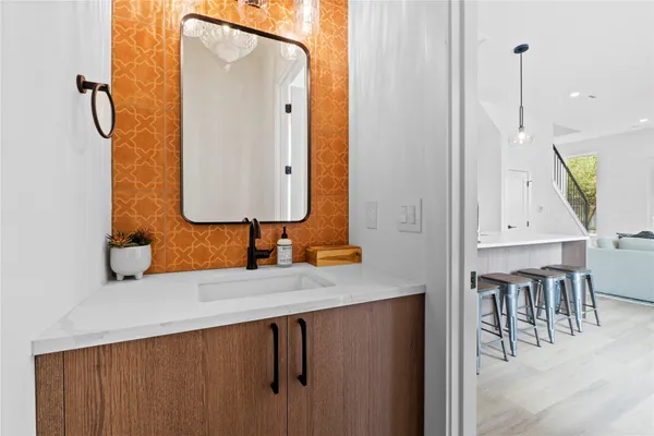 $3,950 | 506 Krebs Lane, Unit 3, Austin, TX 78704