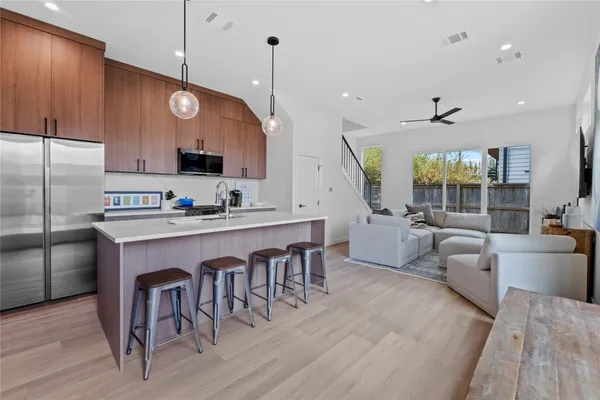 $3,950 | 506 Krebs Lane, Unit 3, Austin, TX 78704