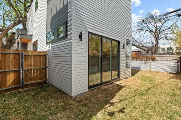 $3,950 | 506 Krebs Lane, Unit 3, Austin, TX 78704