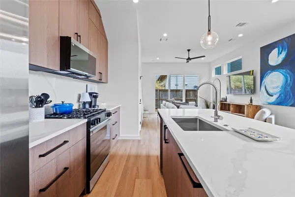 $3,950 | 506 Krebs Lane, Unit 3, Austin, TX 78704