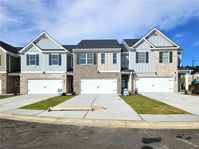 $2,300 | 334 Lanier Circle, Woodstock, GA 30189