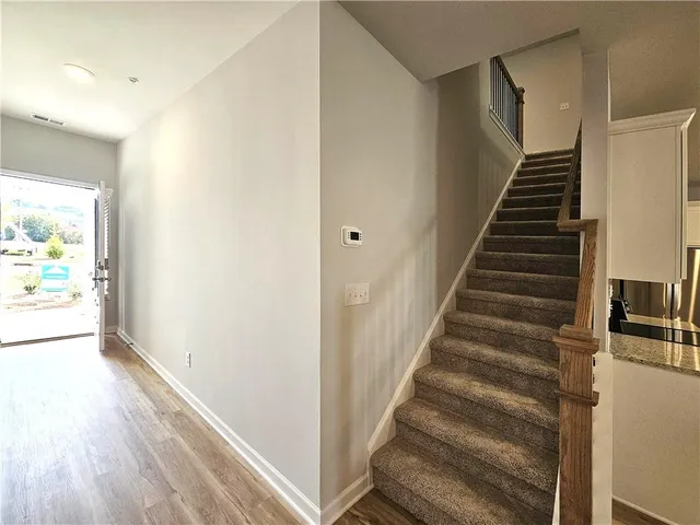 $2,300 | 334 Lanier Circle, Woodstock, GA 30189