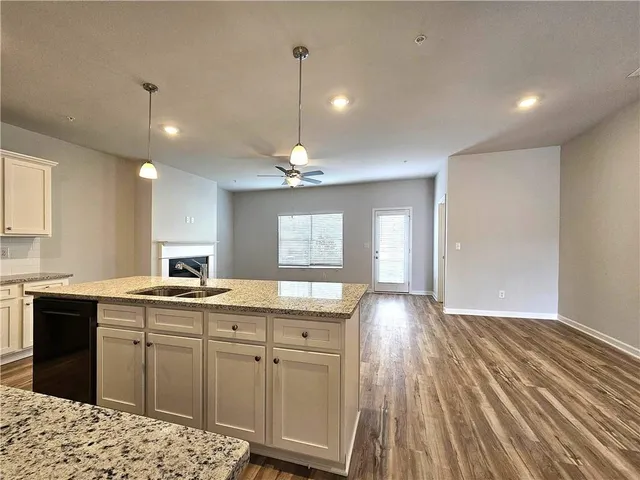 $2,300 | 334 Lanier Circle, Woodstock, GA 30189