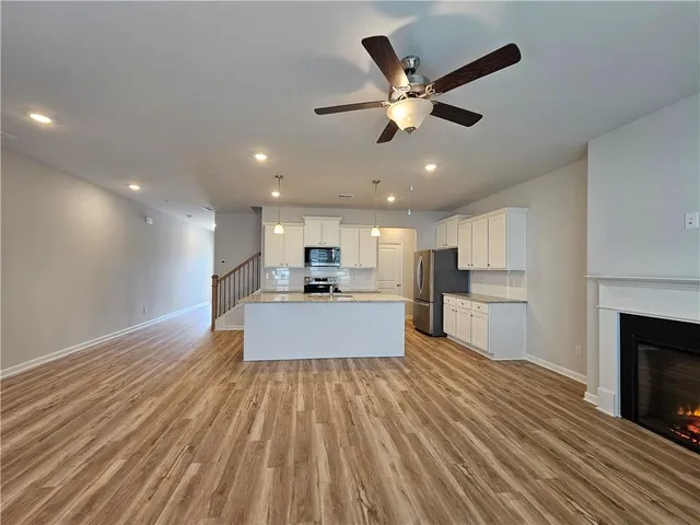 $2,300 | 334 Lanier Circle, Woodstock, GA 30189