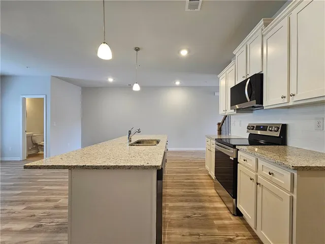 $2,300 | 334 Lanier Circle, Woodstock, GA 30189