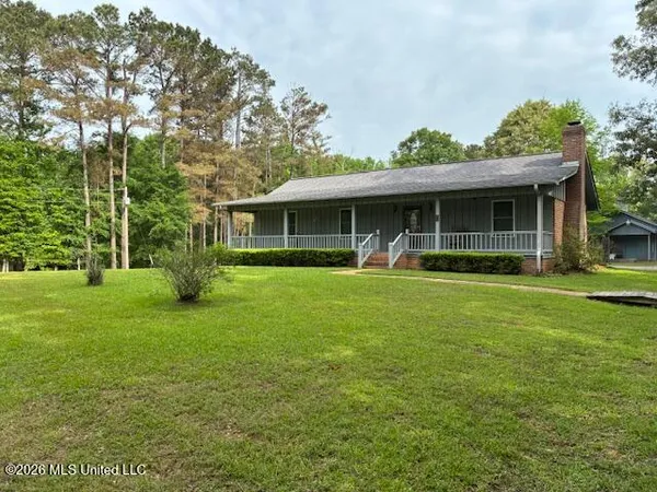 $274,900 | 2500 Ratliff Road, Raymond, MS 39154
