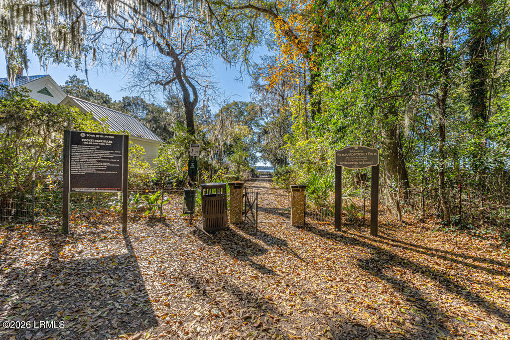 56 Pritchard Street Bluffton, SC 29910 - Photo 17 of 33 56 Pritchard St, Bluffton-19