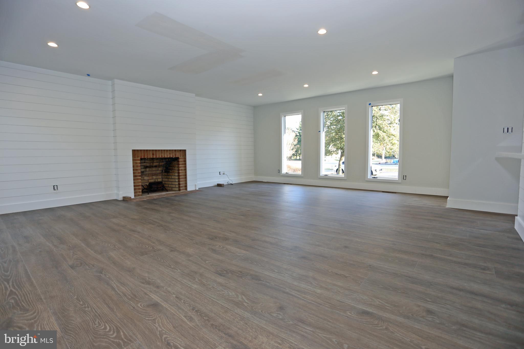 27 Coventry Road Rehoboth Beach, DE 19971 - Photo 7 of 28 Living Room