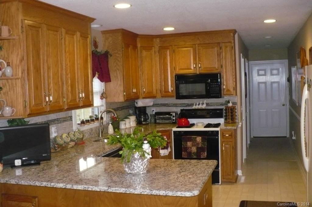 2334 Beaver Pond Road Kannapolis, NC 28083 - Photo 6 of 10 Gallery Image 6
