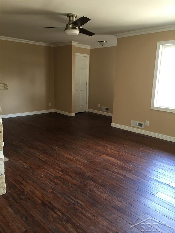 5215 Shattuck Road Saginaw, MI 48603 - Photo 5 of 22 31284738-4.JPG