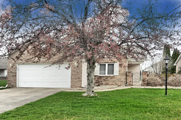 $274,900 | 192 Heather Lane, Hobart, IN 46342