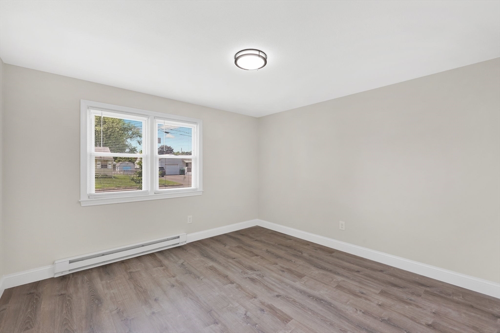 24 Daley Street Chicopee, MA 01013 - Photo 12 of 23