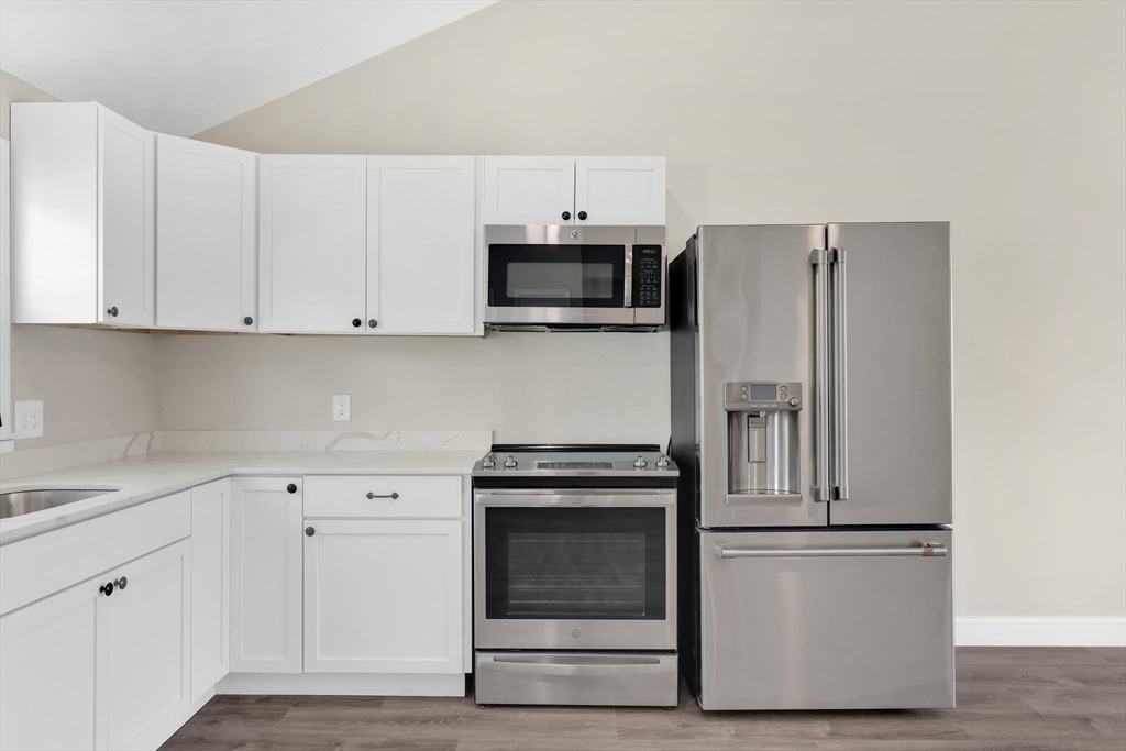 24 Daley Street Chicopee, MA 01013 - Photo 10 of 23