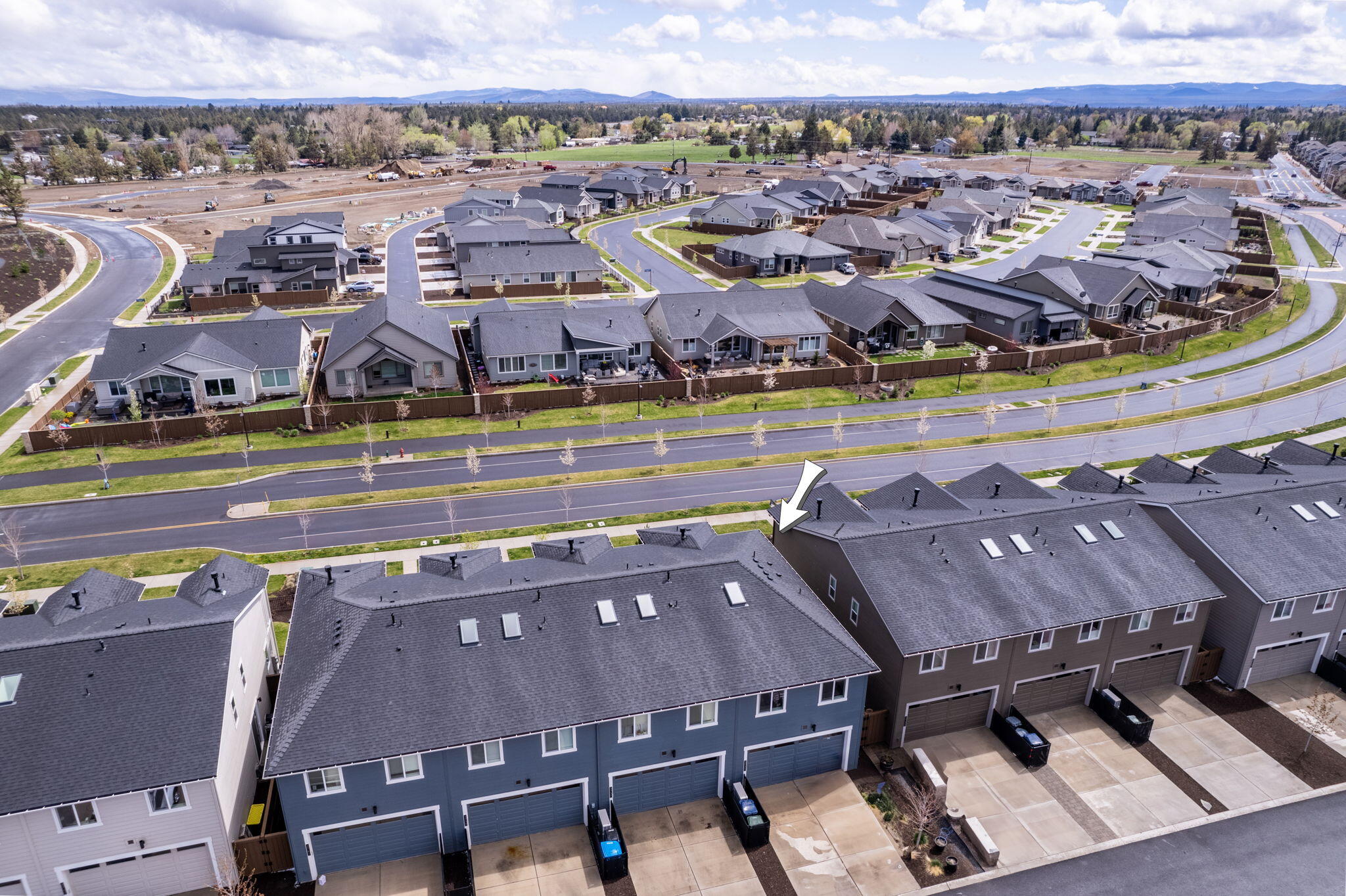 3735 Eagle Road Bend, OR 97701 - Photo 28 of 60 2024_04_29_3735_eagle_drone-11