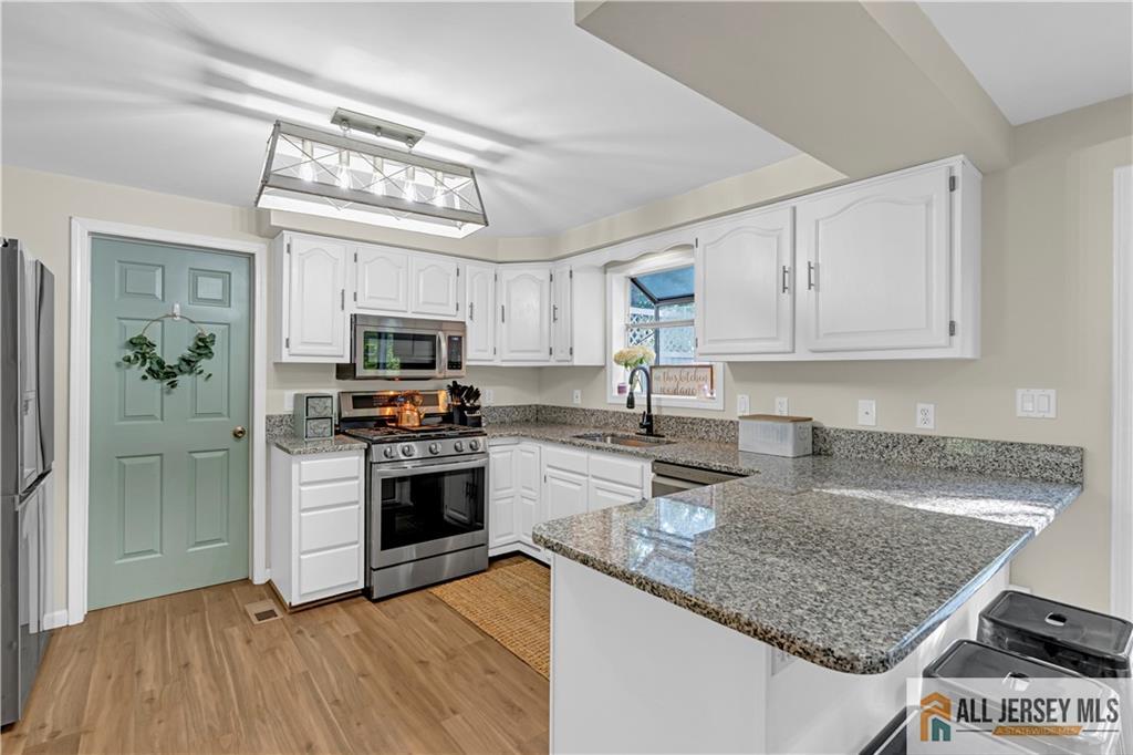 83 Hawkins Road Old Bridge, NJ 07726 - Photo 18 of 56 Gallery Image 18
