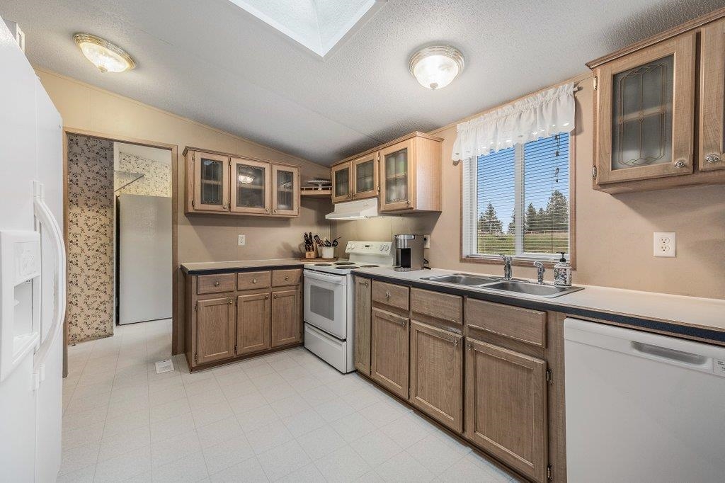 4705 South Abbott Road Spokane, WA 99224 - Photo 9 of 48 Gallery Image 9