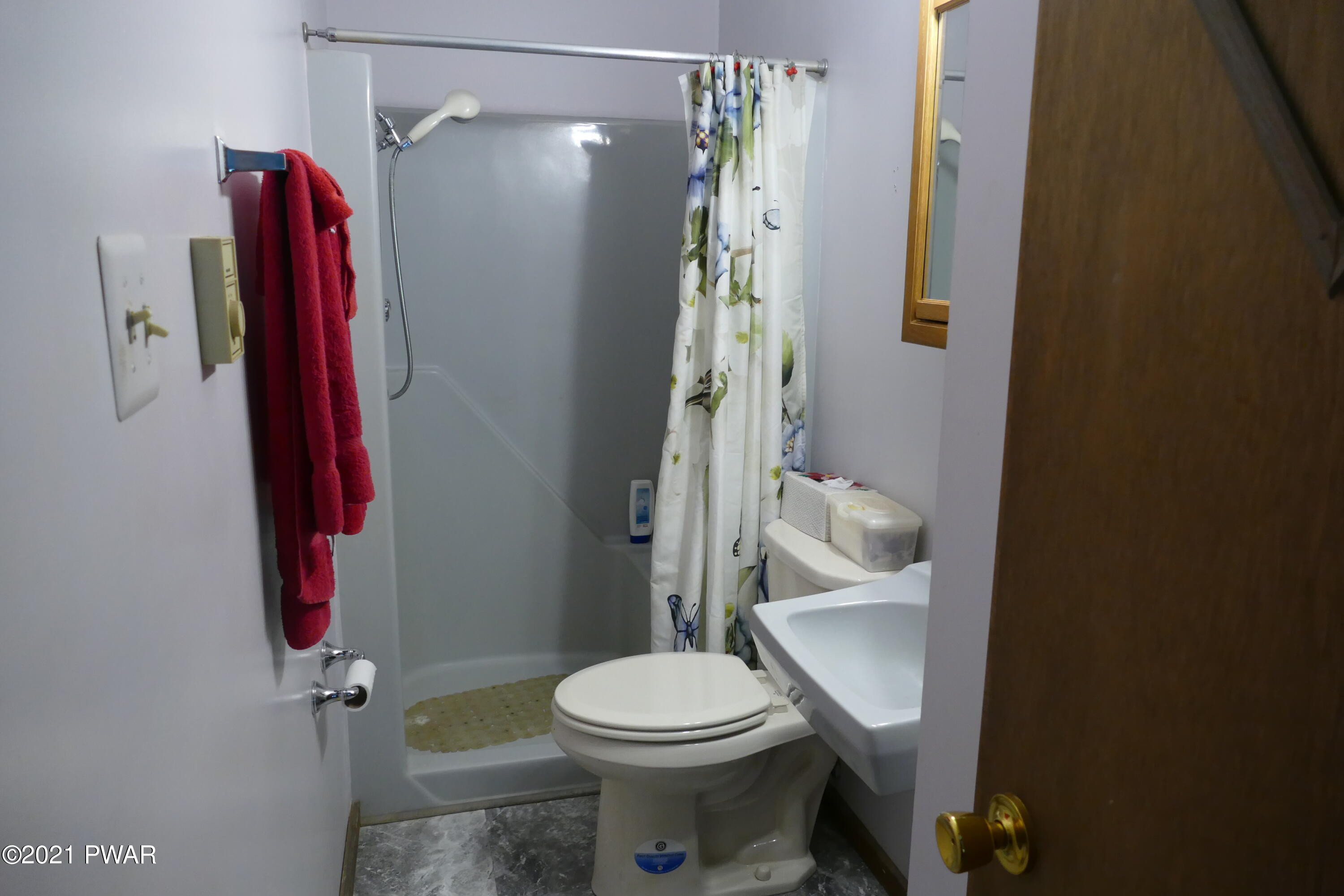 183 Blue Eddy Road Hawley, PA 18428 - Photo 21 of 42 Hall Bath