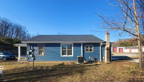a house view with a outdoor space