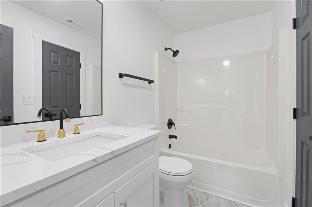 2462 Wrangler Drive Atlanta, GA 30331 - Photo 11 of 73