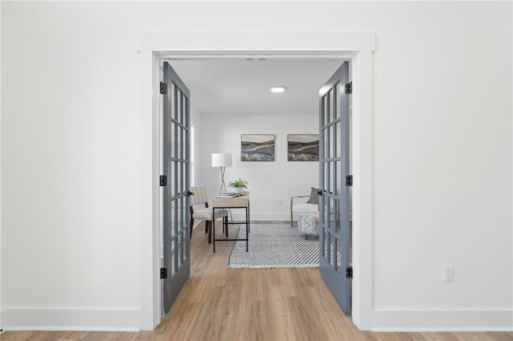 2462 Wrangler Drive Atlanta, GA 30331 - Photo 8 of 73