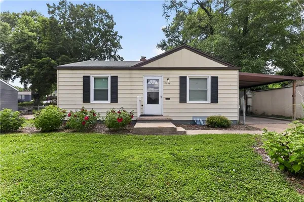 $109,900 | 2218 South Overton Avenue, Independence, MO 64052