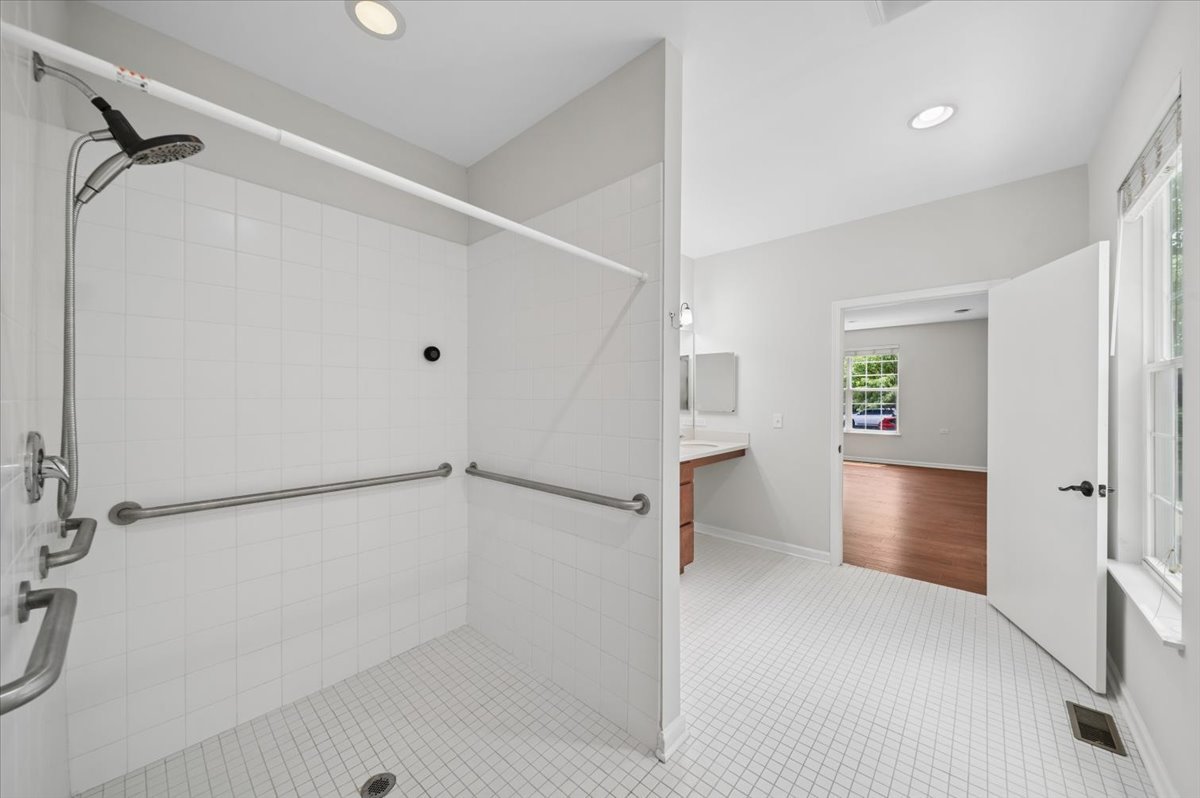 1112 Ridge Road Shorewood, IL 60404 - Photo 9 of 26
