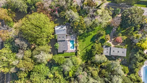 350 Highland Terrace, Bridgehampton, NY 11932