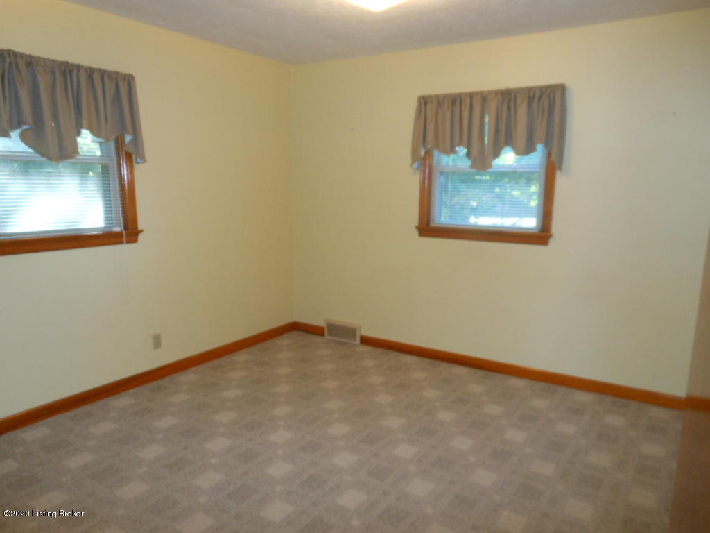 8604 Shepherdsville Road Louisville, KY 40219 - Photo 19 of 30 DSCN0716
