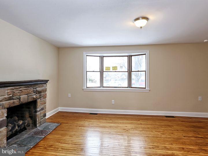604 4th Street Riverside, NJ 08075 - Photo 5 of 25
