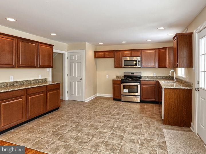 604 4th Street Riverside, NJ 08075 - Photo 8 of 25