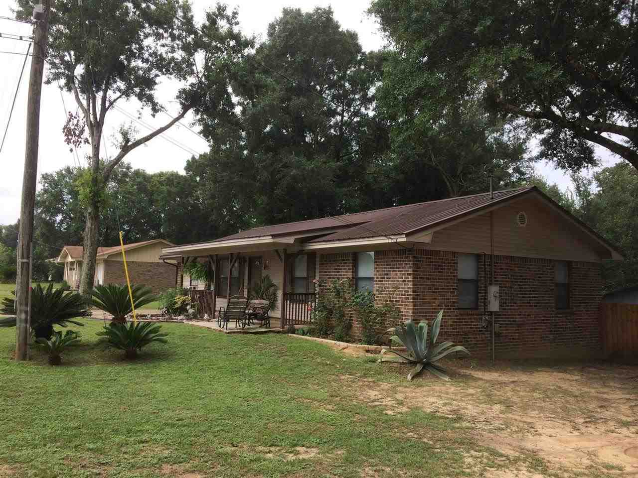 1141 Conference Road Cantonment, FL 32533 - Photo 5 of 33 Gallery Image 5
