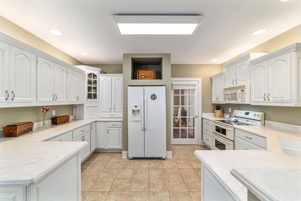 905 Southeast 12th Street Ocala, FL 34471 - Photo 9 of 45