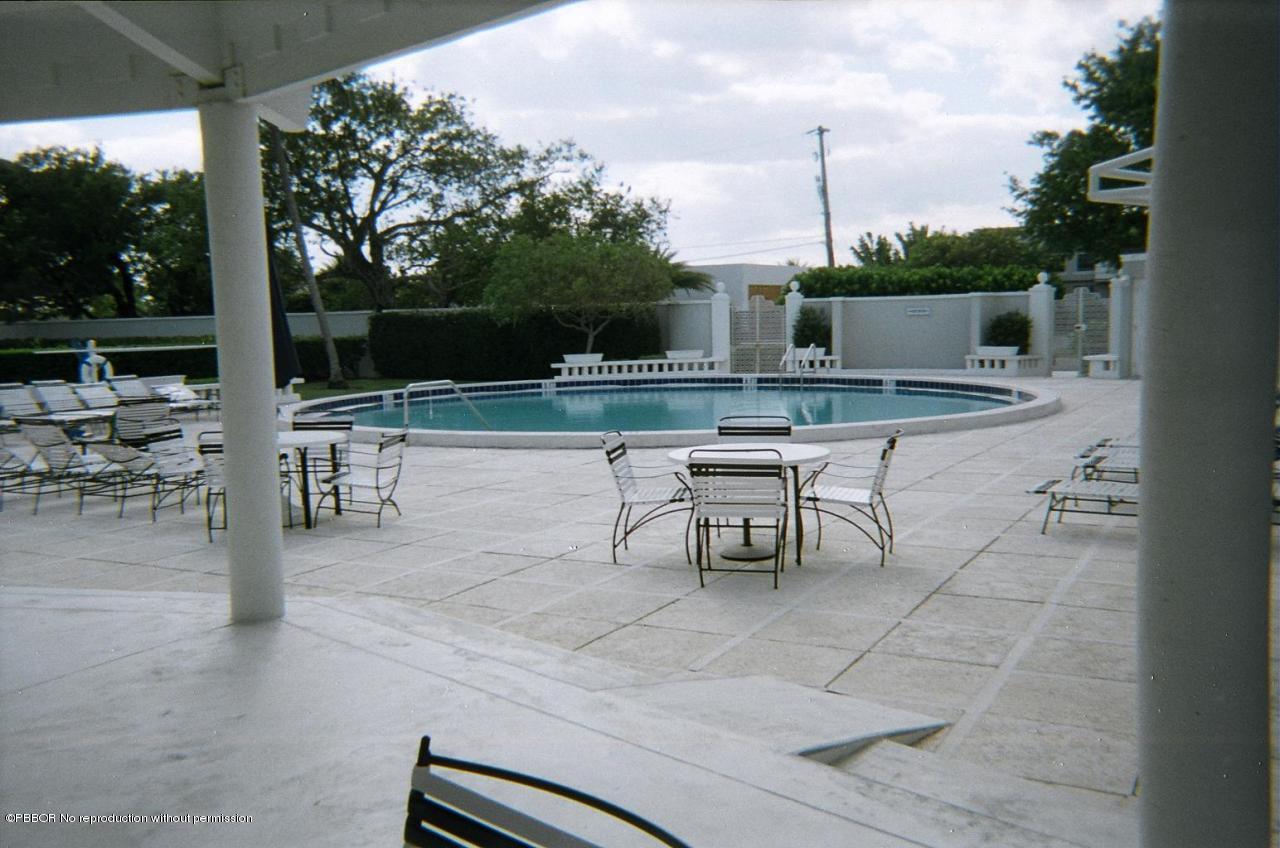 2165 Ibis Isle Road, Unit 2 Palm Beach, FL 33480 - Photo 7 of 7 a view of a terrace with sitting area
