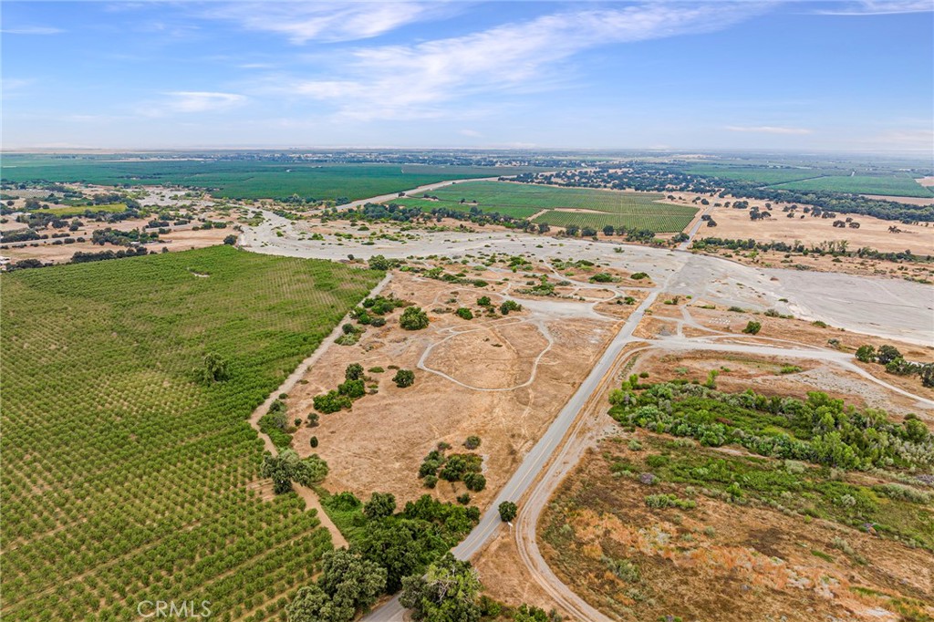 24154 Maria Avenue Corning, CA 96021 - Photo 29 of 40 a view of a city