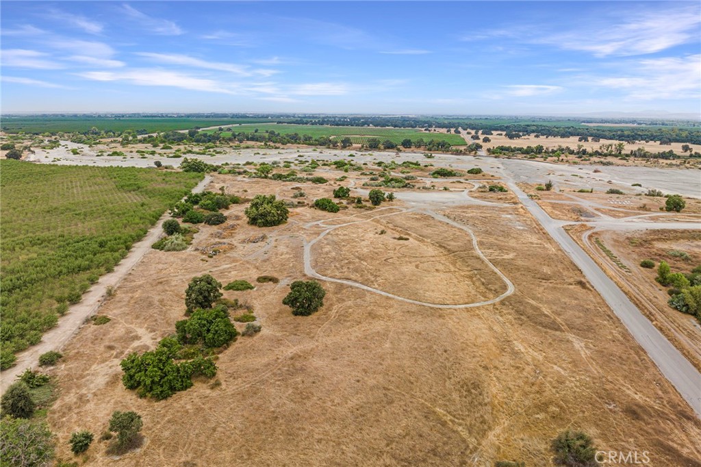 24154 Maria Avenue Corning, CA 96021 - Photo 37 of 40 a view of an ocean and city