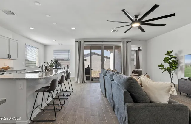 $2,495 | 11224 Unger Avenue, Mesa, AZ 85212