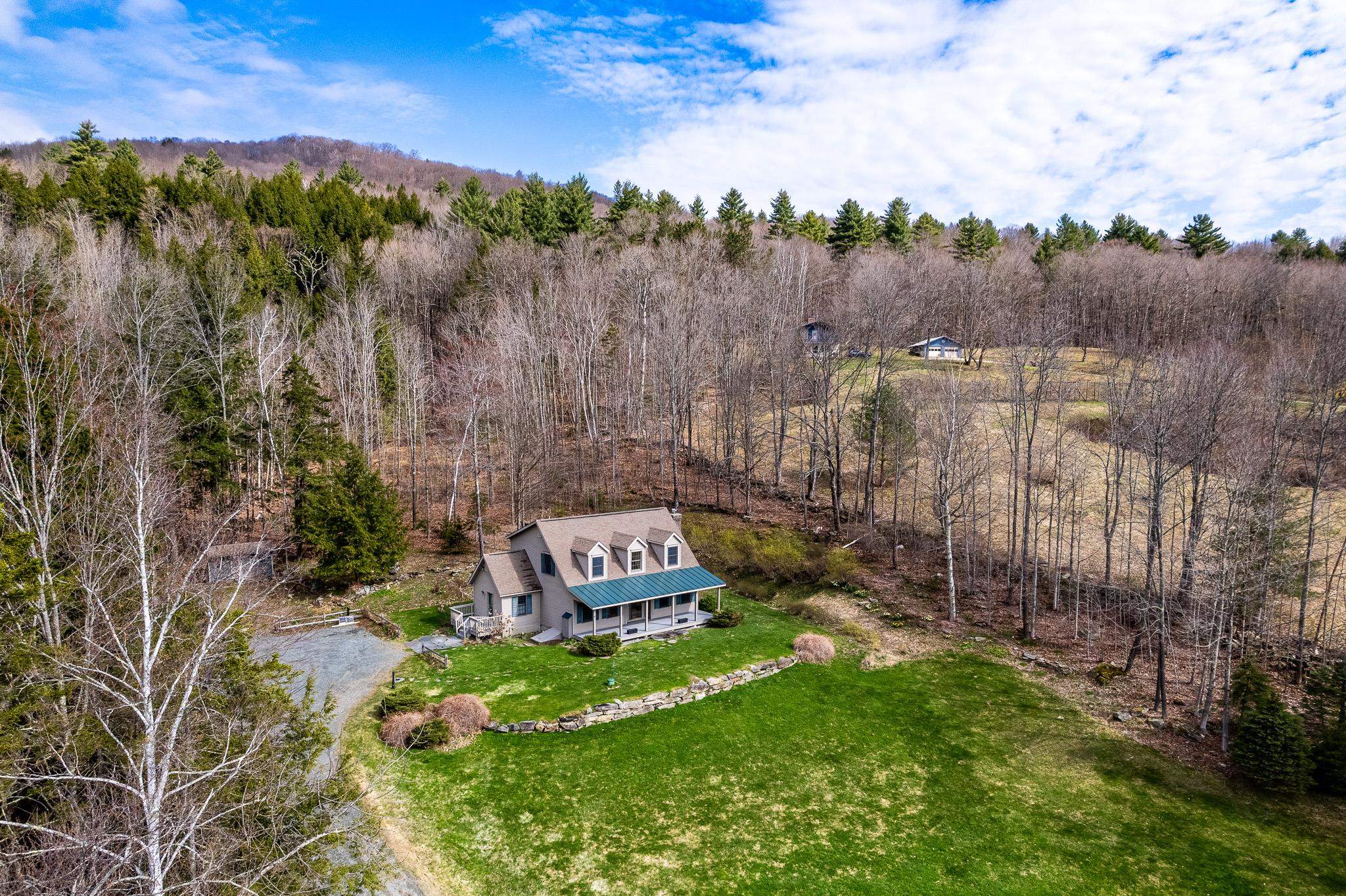 629 North Bridgewater Road Bridgewater, VT 05034 - Photo 29 of 39