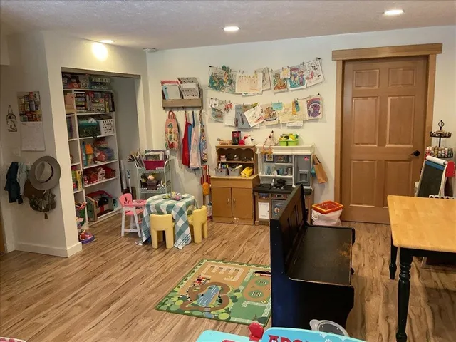 $624,900 | 33521 North Charby Lane, Deer Park, WA 99006