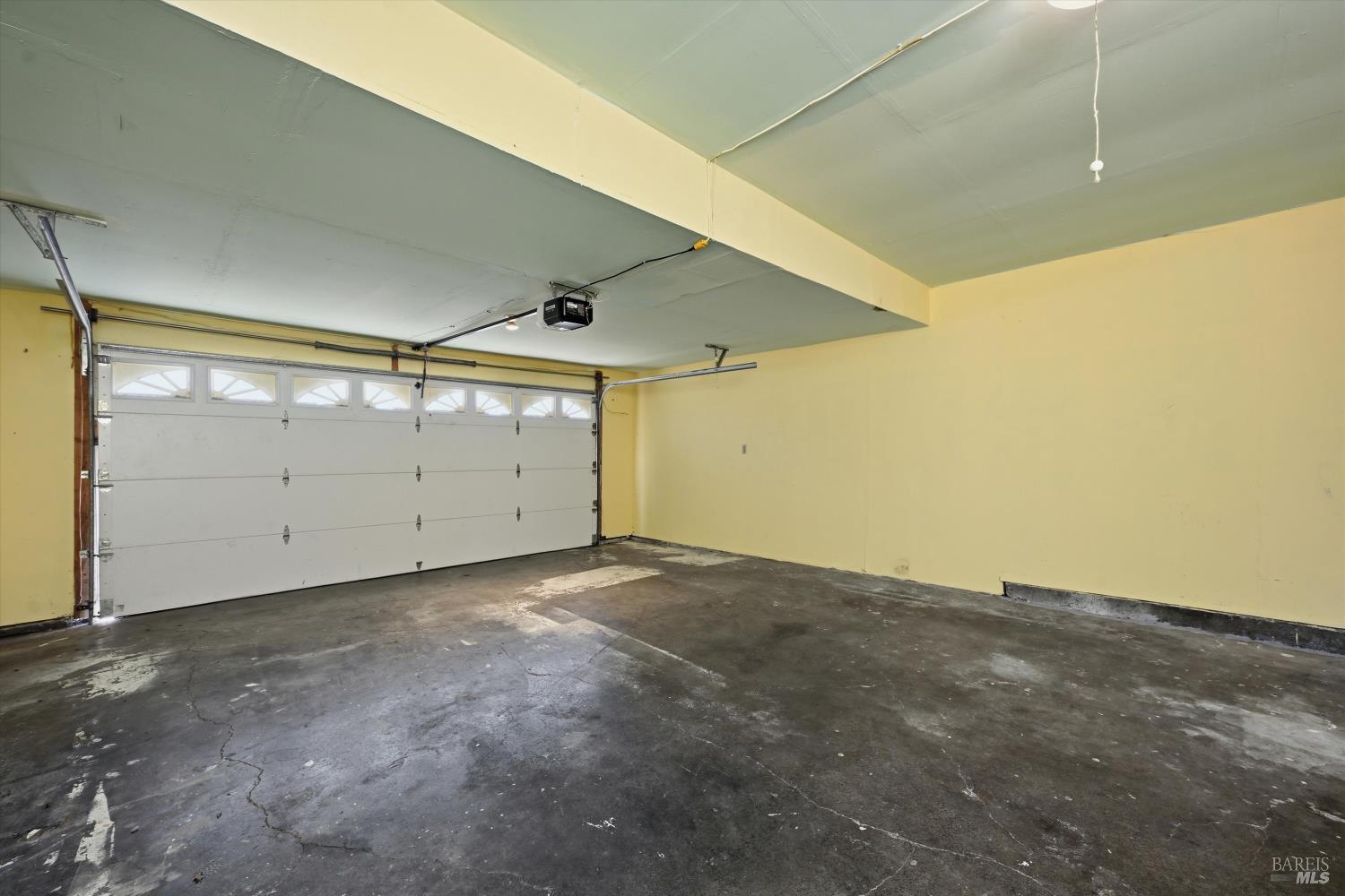 2537 Tamarisk Drive Santa Rosa, CA 95405 - Photo 24 of 25 a view of a garage