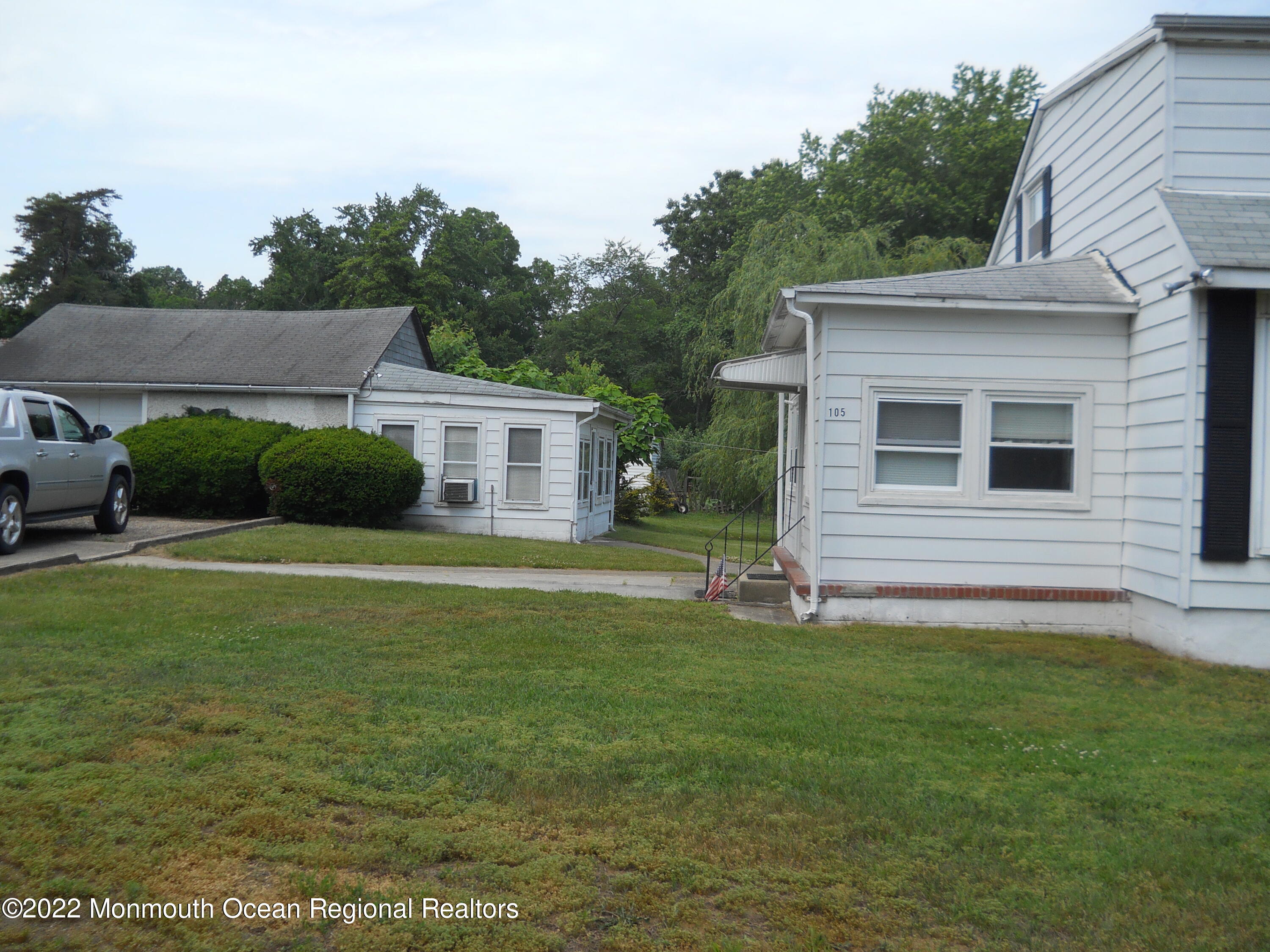 105 Carson Road Southampton, NJ 08088 - Photo 3 of 21 DSCN1066