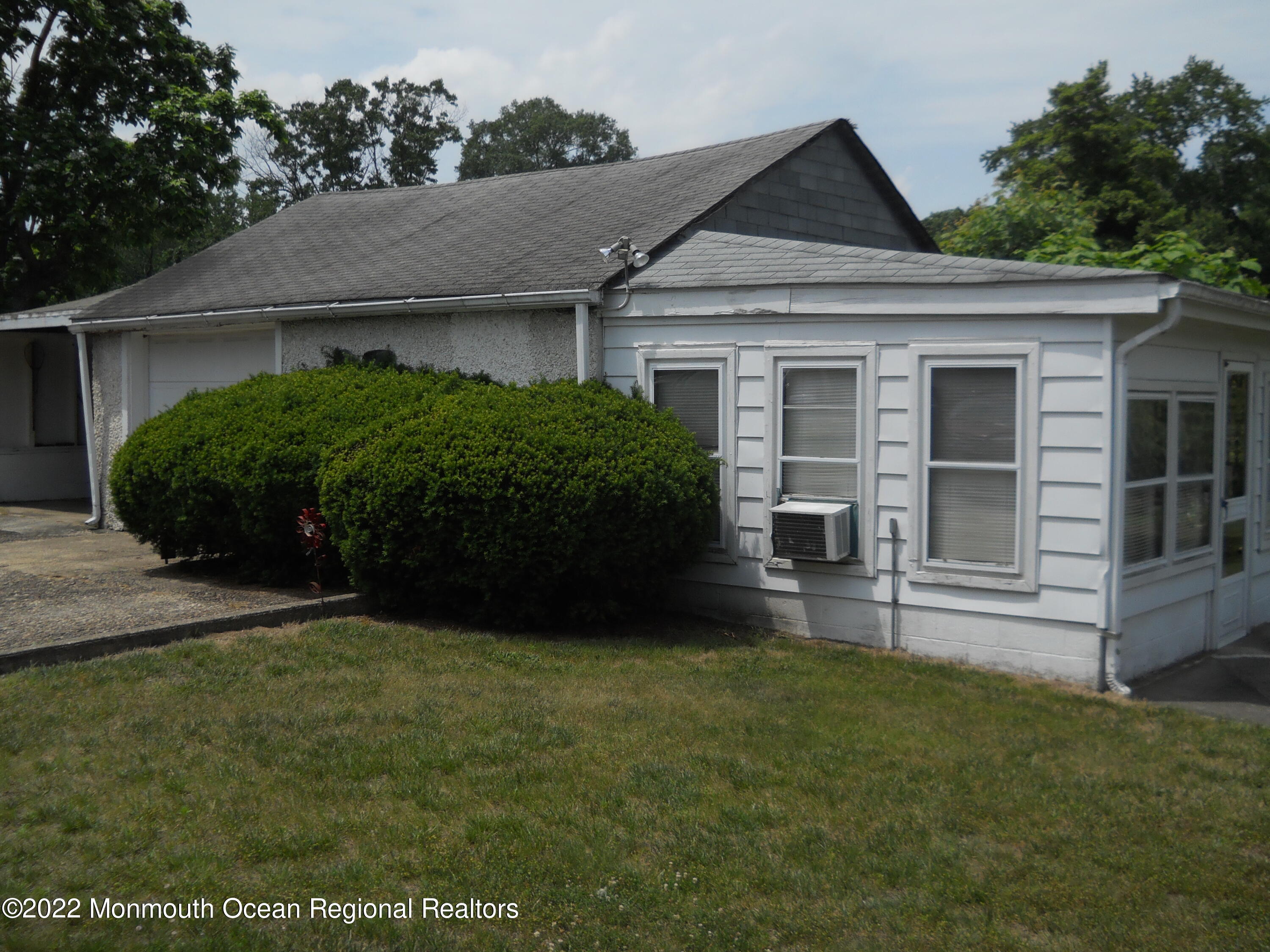 105 Carson Road Southampton, NJ 08088 - Photo 4 of 21 DSCN1063