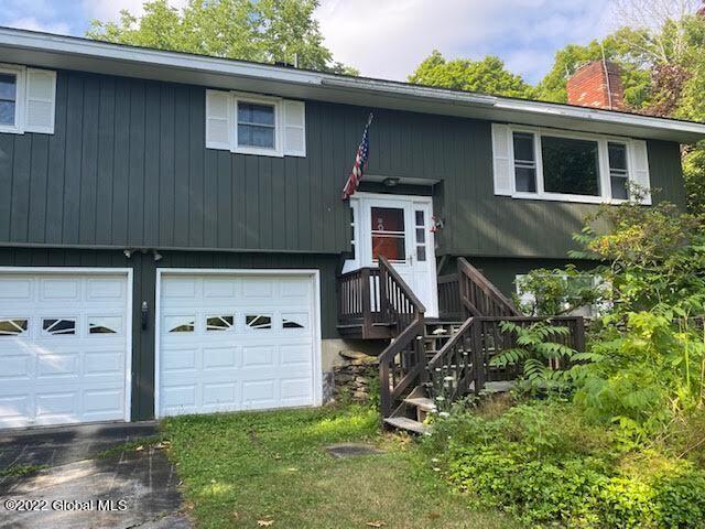 338 Wilson Hill Road Hoosick Falls, NY 12090 - Photo 2 of 44 0