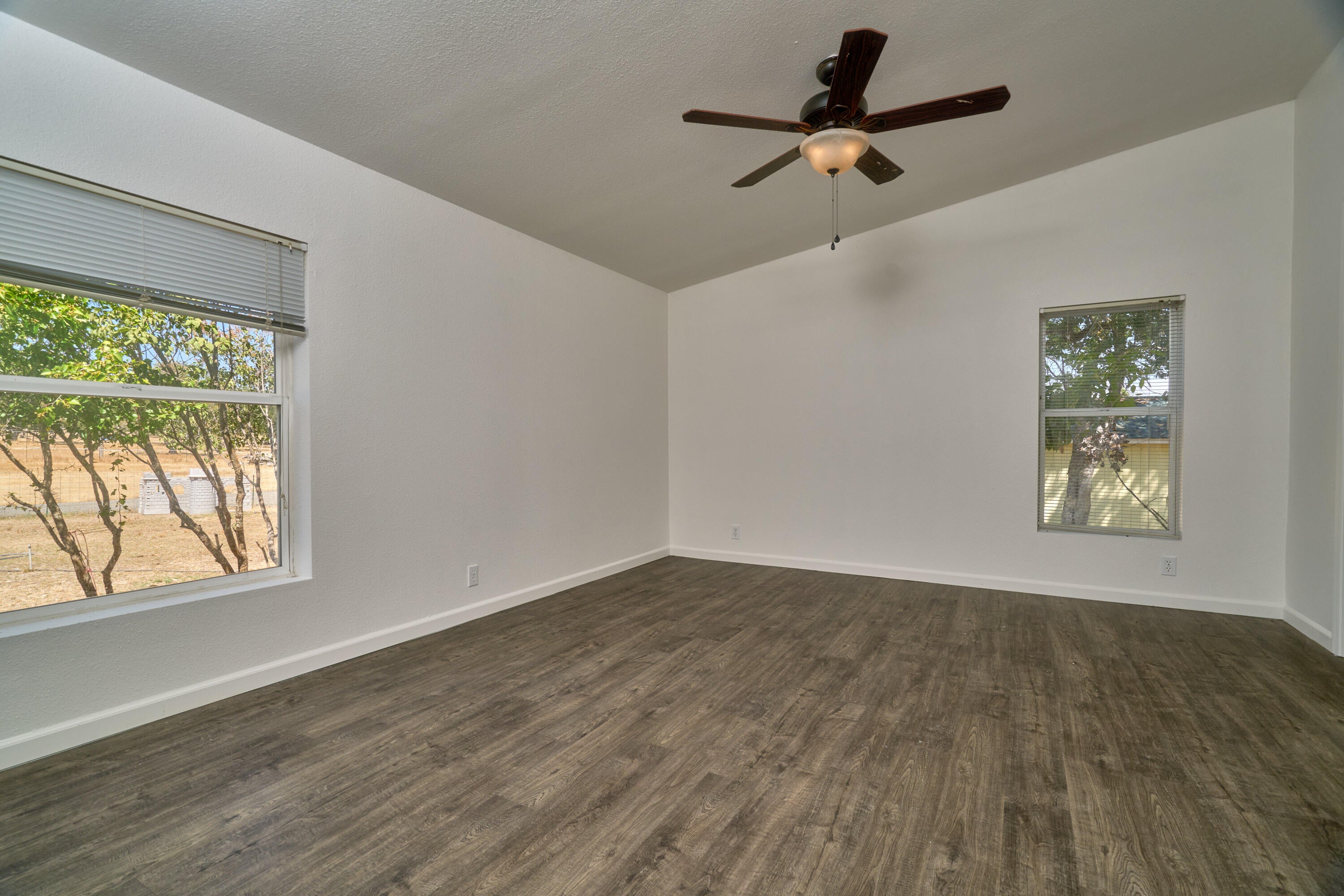 11441 Meadows Road White City, OR 97503 - Photo 19 of 55 11441 Meadows Rd-18