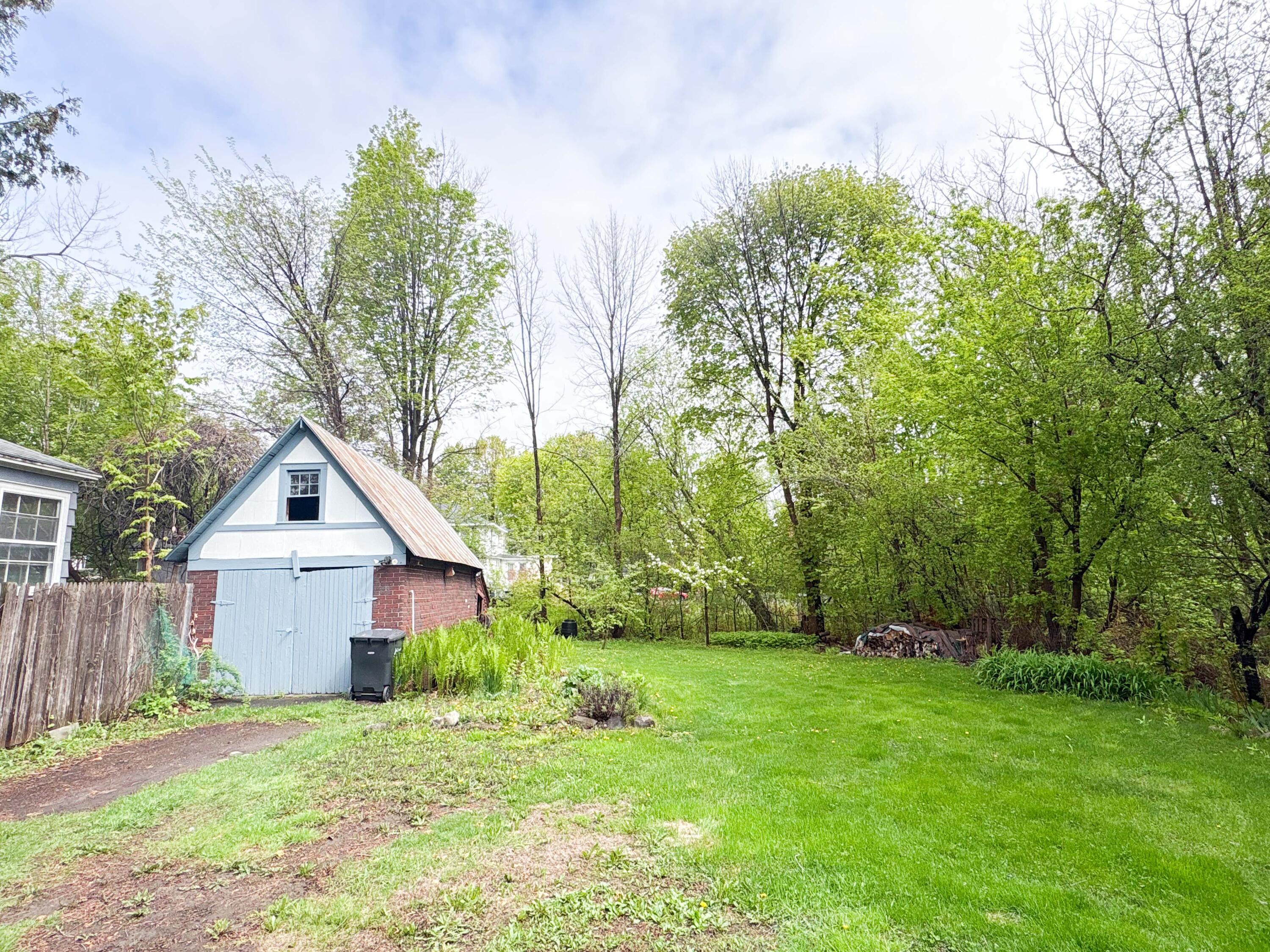 256 Cornelia Street Plattsburgh, NY 12901 - Photo 8 of 46