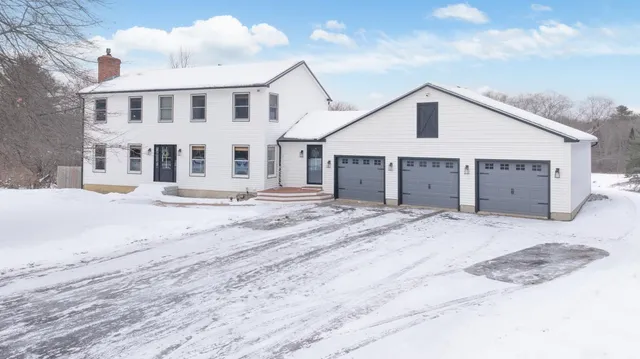 $689,000 | 332 Stetson Road, Lewiston, ME 04240