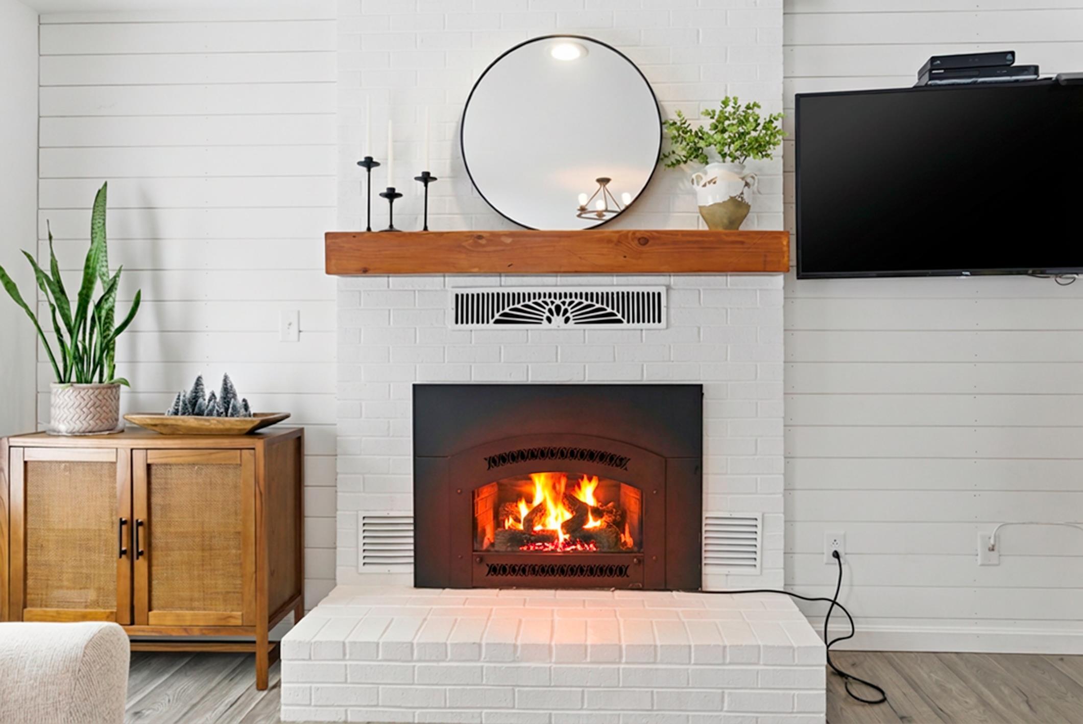 332 Stetson Road Lewiston, ME 04240 - Photo 20 of 82 Fireplace Living Room
