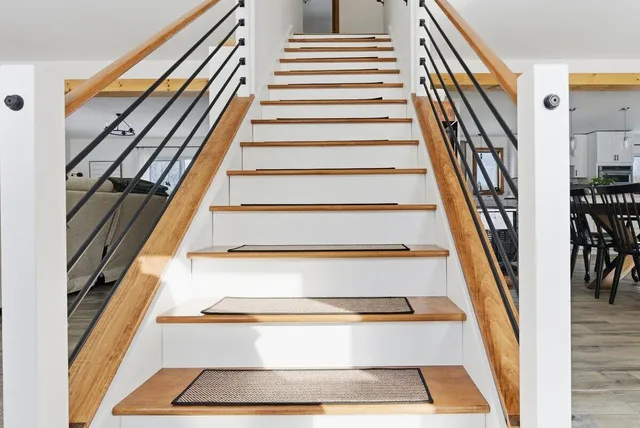 $689,000 | 332 Stetson Road, Lewiston, ME 04240