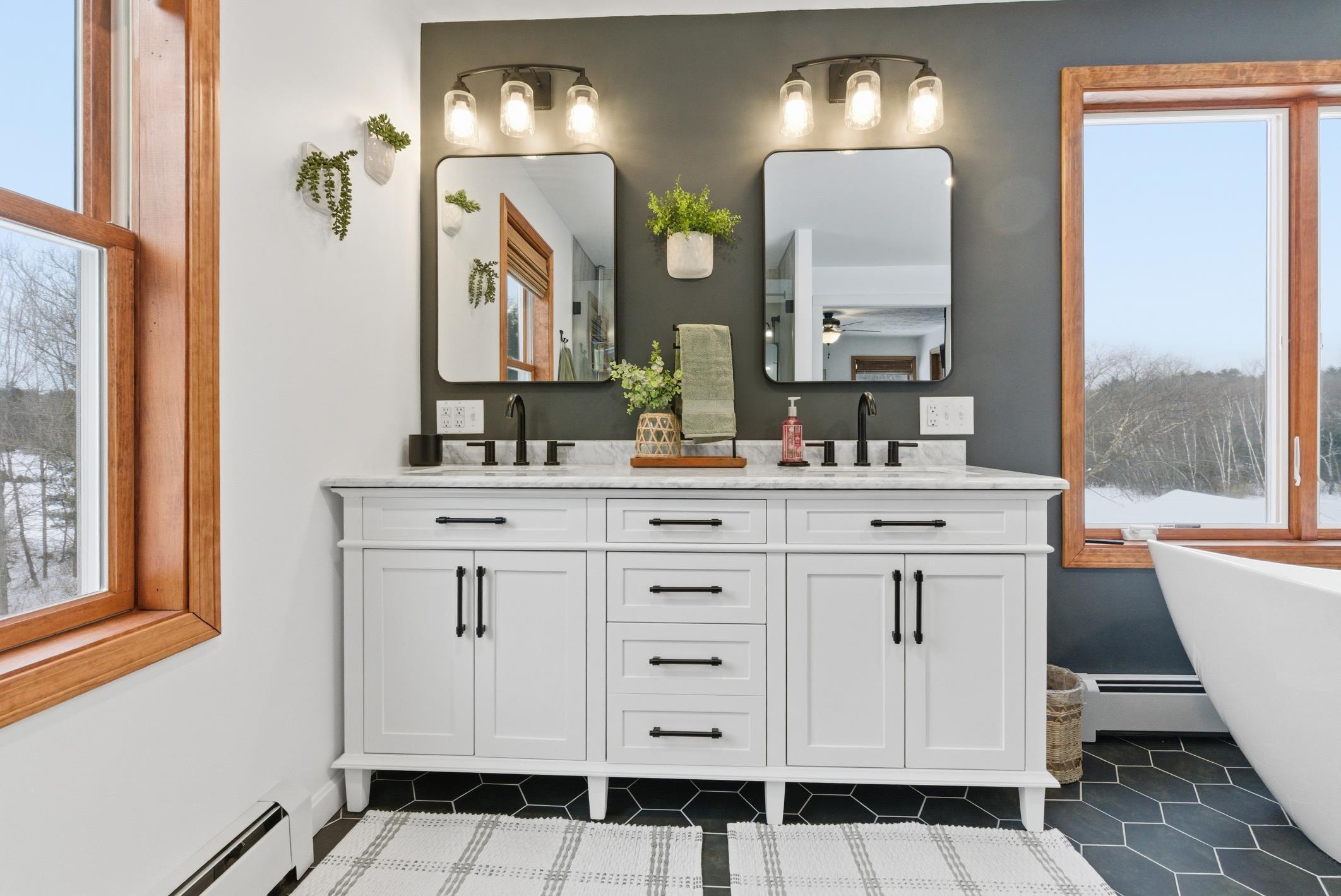 332 Stetson Road Lewiston, ME 04240 - Photo 36 of 82 Primary Bedroom Second Floor BATH c