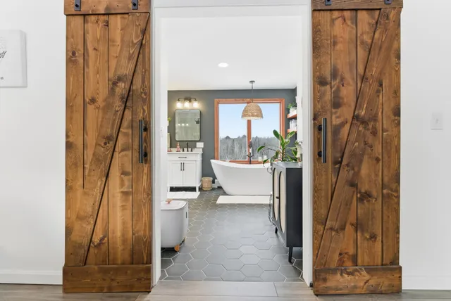 $689,000 | 332 Stetson Road, Lewiston, ME 04240